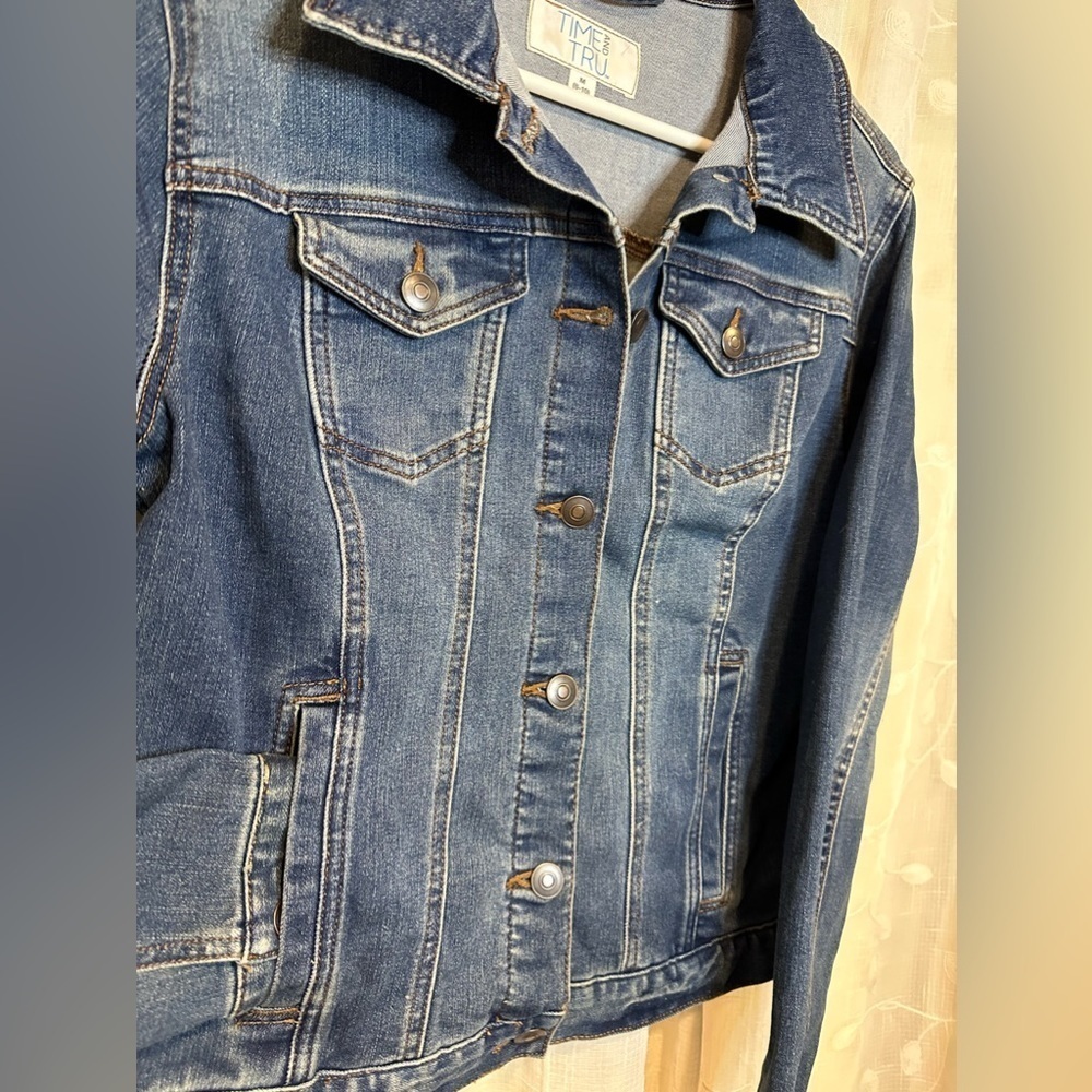 Time and Tru Denim Jean Jacket, Size Medium (8-10) - Picture 4 of 6